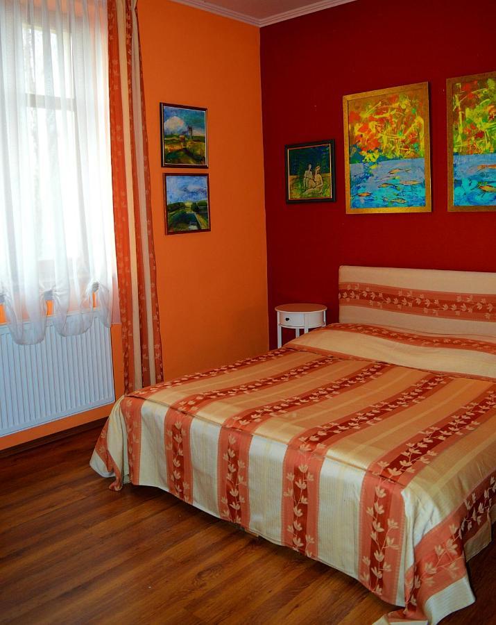 Hotel *** Plauter Kuria Veľký Meder Exteriér fotografie